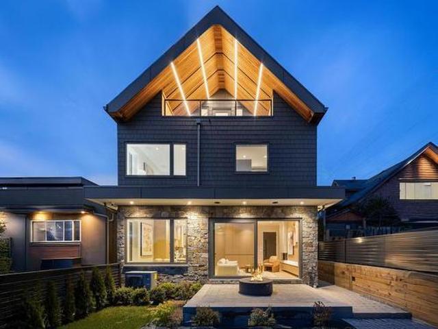 2 3674 Oxford Street, Vancouver, BC, V5K 1P3 duplex for sale | Listing ID R2973 | Royal LePage