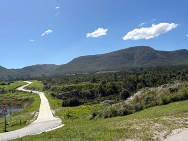 2 379 m² Land available in Crossways Farm Village