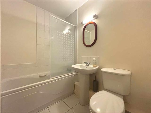 2,300 / month | Woodbrook Hall, Castleknock, Dublin 15 Ray Cooke Auctioneers 5015 MyHome. Ie Lettings