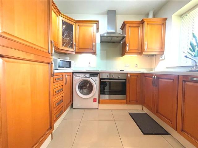 2,300 / month | Ashleigh Court, Castleknock, Dublin 15 Ray Cooke Auctioneers 5011 MyHome. Ie Lettings