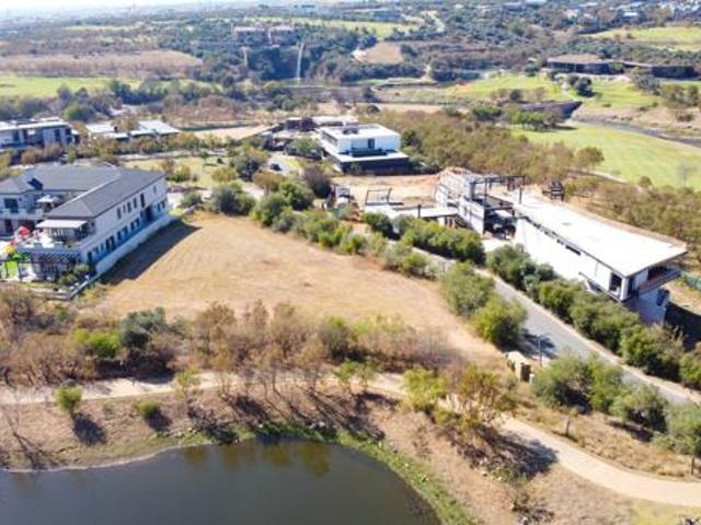 2 336 m² Land available in Steyn City