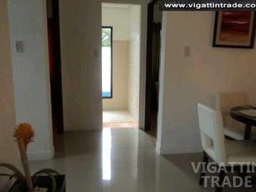 2 3 bedroom HOUSE IN metro TAGAYTAY lot for 900k