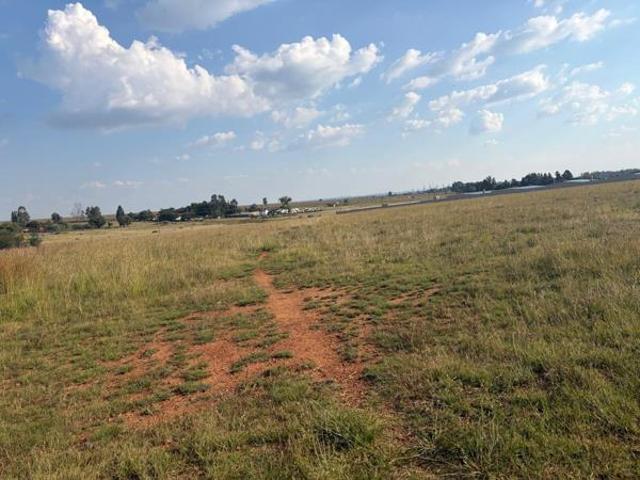 2.3 ha Land available in Nelsonia