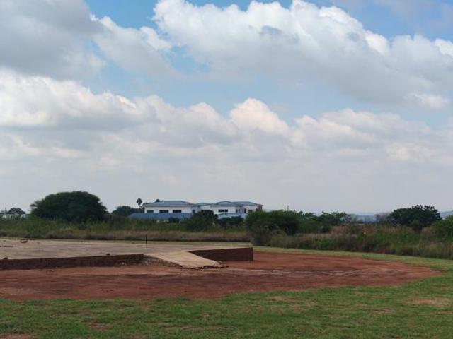 2.3 ha Land available in Baskoppies AH