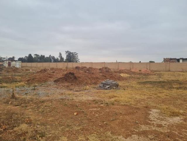 2.3 ha Land available in Westonaria