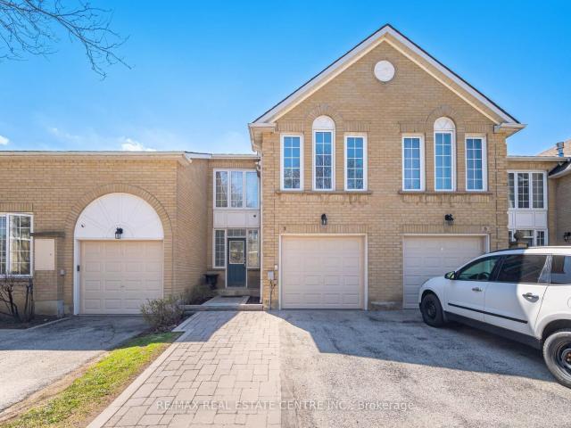 2 3 Hartnell Square, Brampton | 3+1Beds/4Bath, Townhouse, $569,902 | Condos. Ca