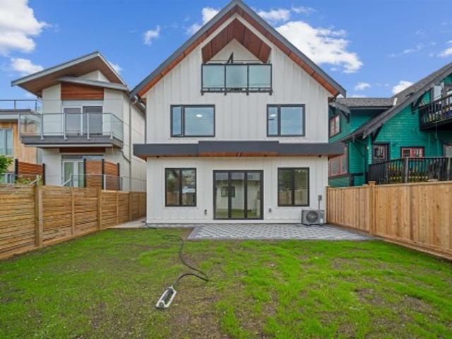2 4463 Walden Street, Vancouver, BC, V5V 3S4 duplex for sale | Listing ID R3116 | Royal LePage