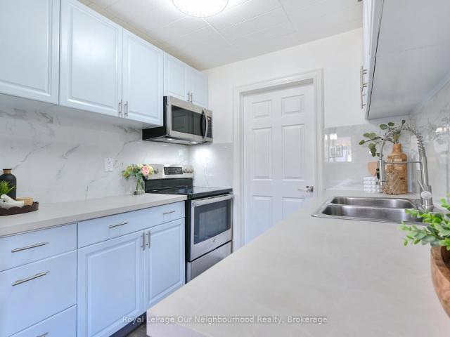 2 540 Mary Street E, Whitby | For Sale @ $529,900 | Condos. Ca