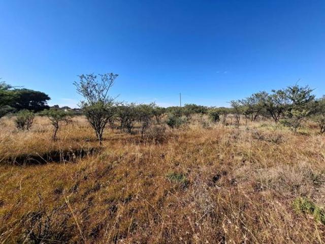 2 576 m² Land available in Riebeeckstad