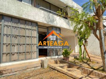 $ 2.500.000 Casa en Arriendo en Iquique 5 dormitorios 4 baños / Kutt Property