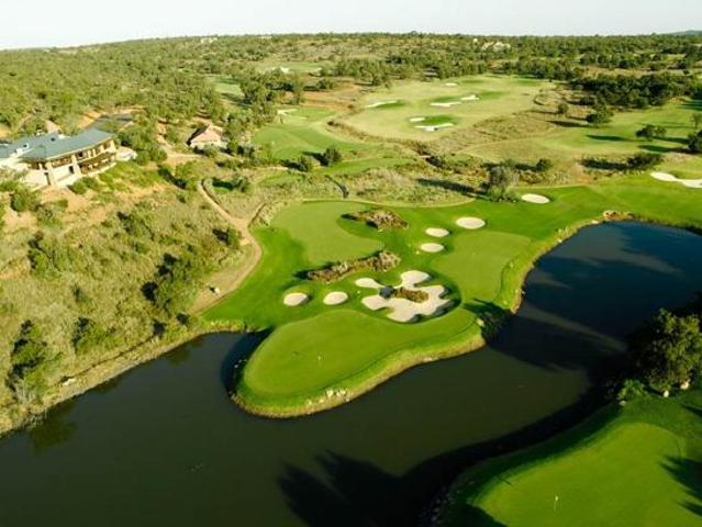 2 500 m² Land available in Elements Private Golf Estate