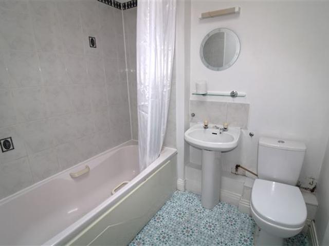 2,500 / month | Westend Village, Blanchardstown, Dublin 15 Newcombe Estates 5014 MyHome. Ie Lettings