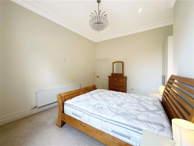 2,500 / month | Apartment 1, 74 Waterloo Road, Ballsbridge, Dublin 4 Doran Estates Auctioneers & Property Management 5022 MyHome. Ie Lettings