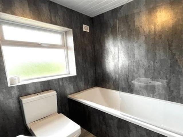 2,500 / month | Cherrywood Villas, Clondalkin, Dublin 22 Ray Cooke Auctioneers 4981 MyHome. Ie Lettings