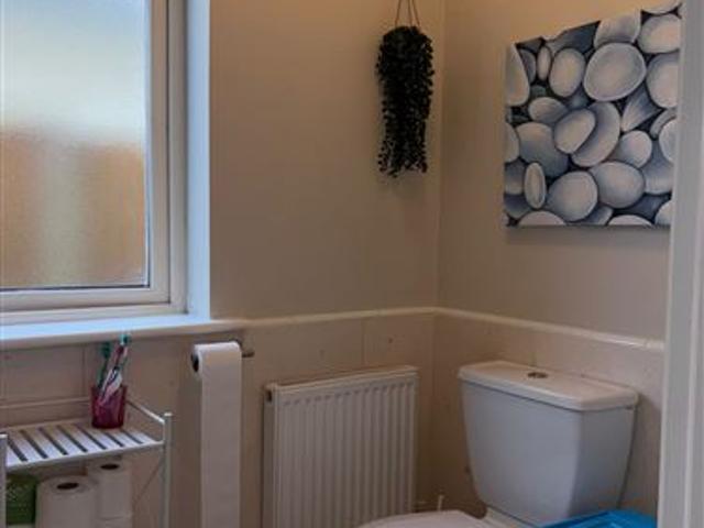 2,500 / month | Kilmalum Drive, Blessington, Wicklow BROE Auctioneers 5009 MyHome. Ie Lettings