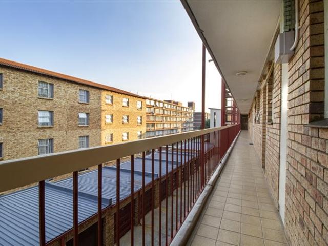 2.5 Bed Apartment in Wonderboom South