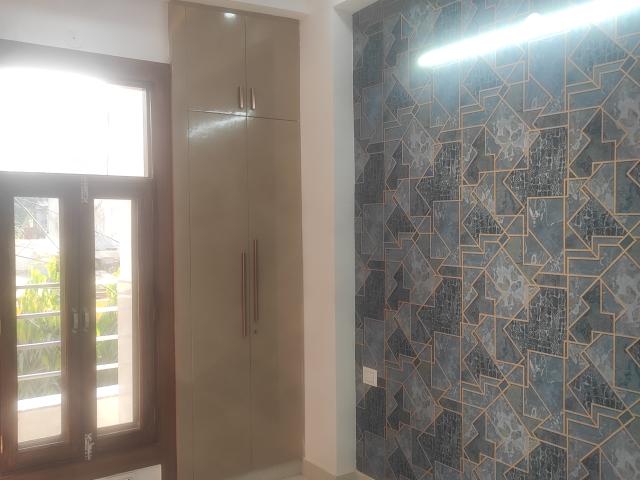 2.5 Bedroom 96 Sq.Yd. Builder Floor in Vasundhara Sector 2b Ghaziabad Listing ID: #9582