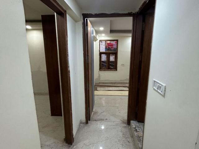 2.5 Bedroom 940 Sq.Ft. Builder Floor in Lajpat Nagar 4 Delhi Listing ID: #9965