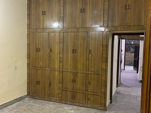 2.5 Bedroom 182 Sq.Yd. Builder Floor in Rajendra Colony Faridabad Listing ID: #9831