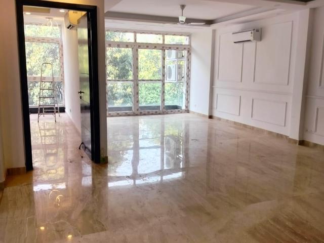 2.5 Bedroom 2100 Sq.Ft. Builder Floor in Lajpat Nagar Delhi Listing ID: #9887