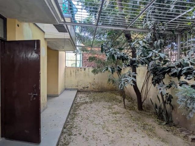 2.5 Bedroom 300 Sq.Yd. Independent House in Sector 57 Gurgaon Listing ID: #10256