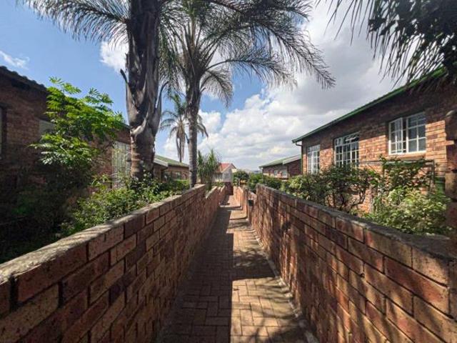 2.5 Bedroom Townhouse in Bergbron