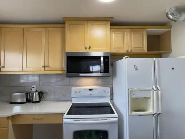 2.5 Bedroom Apartment Calgary AB 102846539