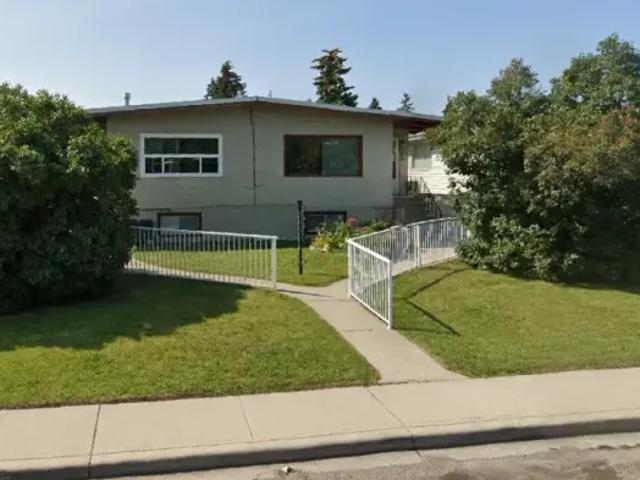 2.5 Bedroom Apartment Calgary AB LS102847059
