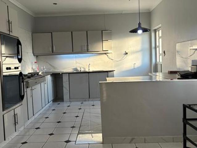 2.5 Bedroom Apartment in Dawncrest
