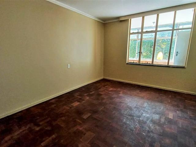 2.5 Bedroom Apartment in Sunnyside