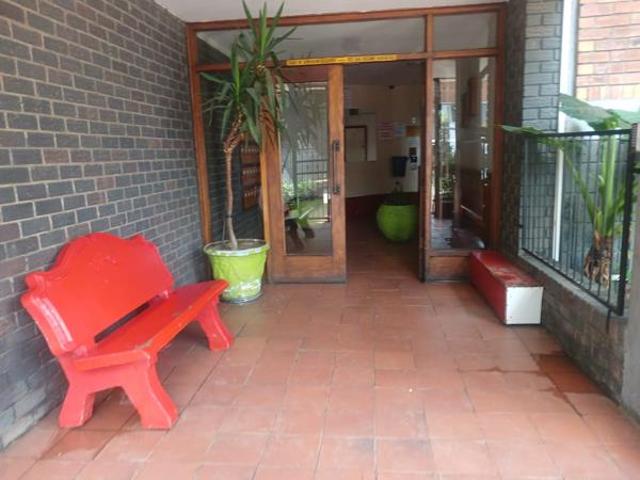 2.5 Bedroom Apartment in Witbank Central