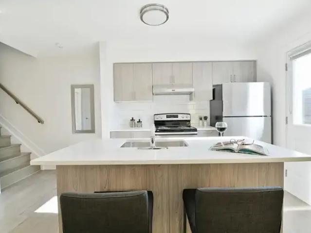 2.5 Bedroom Apartment Ottawa ON 103060326