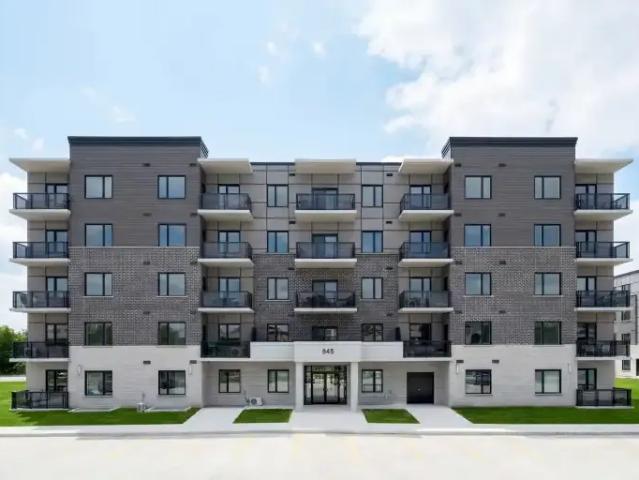 2.5 Bedroom Apartment London ON 103920116