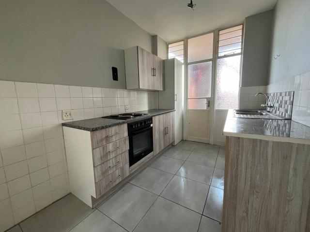 2.5 Bedroom Apartment To Let in Honeyhills