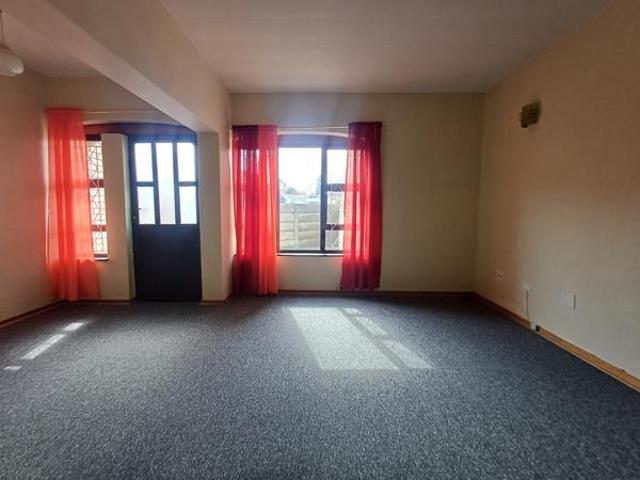 2.5 Bedroom Duplex in Hutten Heights