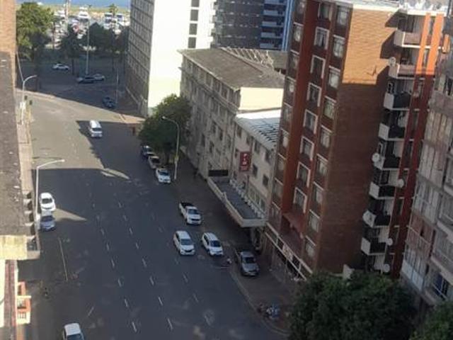 2.5 Bedroom Flat in Durban CBD