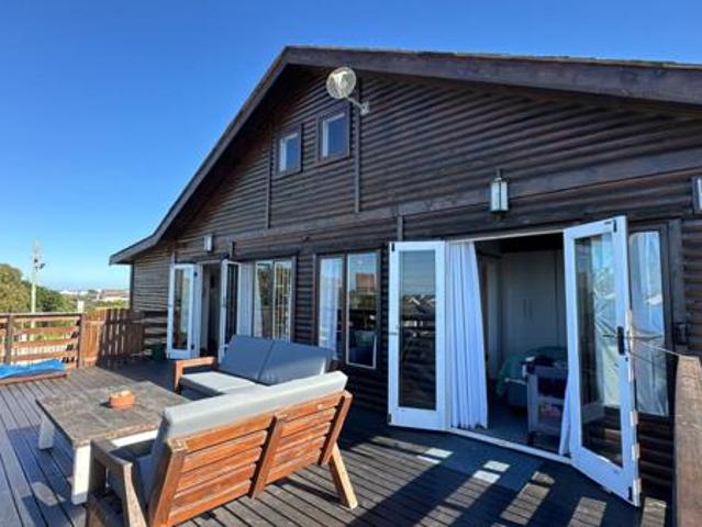 2.5 Bedroom House in West Beach