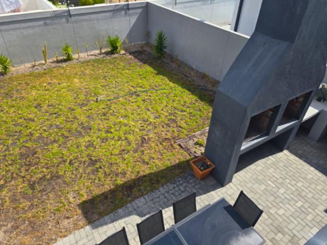 2.5 Bedroom House in Sandown