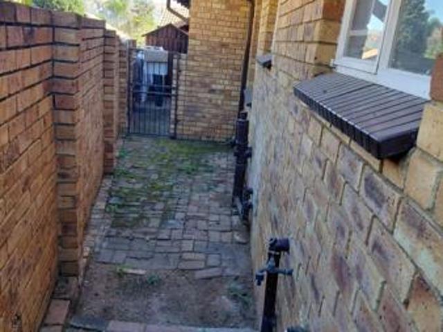 2.5 Bedroom Simplex in Safari Gardens