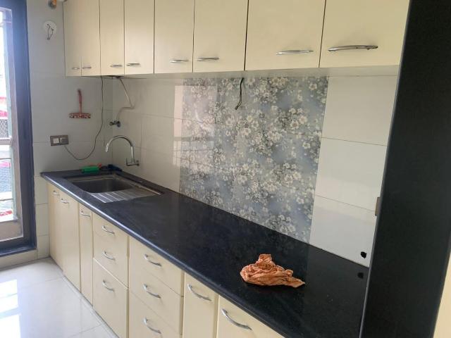 2.5 BHK Apartment in Thane West for resale Thane. The reference number is 20566474