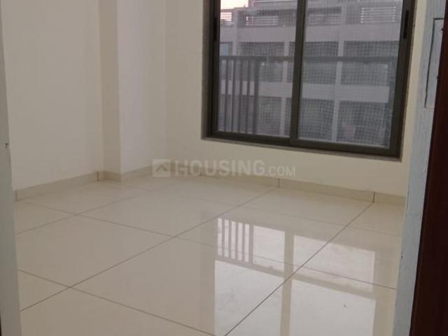 2.5 BHK Apartment in Tragad for rent Ahmedabad. The reference number is 20028544