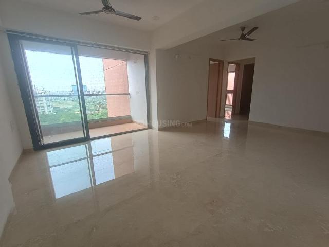 2.5 BHK Apartment in Vaishno Devi Circle for rent Ahmedabad. The reference number is 20937785