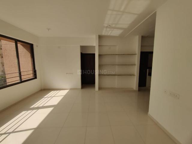 2.5 BHK Apartment in Vaishno Devi Circle for resale Ahmedabad. The reference number is 20008369