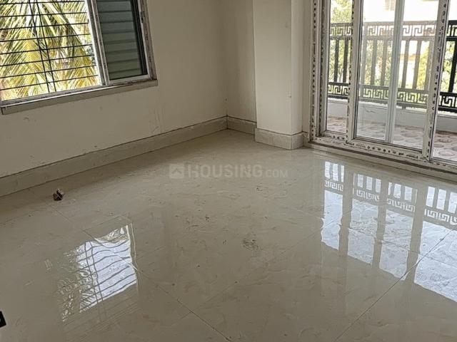 2.5 BHK Apartment in Airport Gate no. 1 for resale Kolkata. The reference number is 19450672