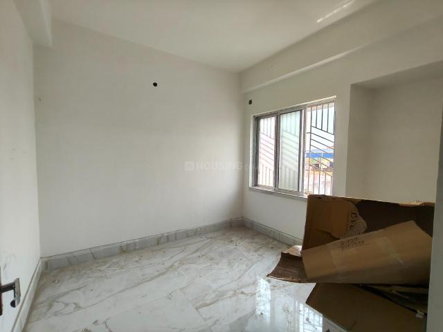 2.5 BHK Apartment in Airport Gate no. 1 for resale Kolkata. The reference number is 20465786