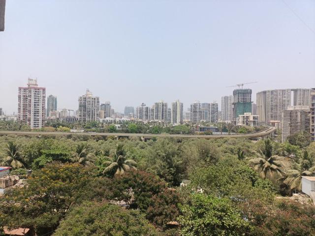 2.5 BHK Apartment in Andheri West for resale Mumbai. The reference number is 20199837