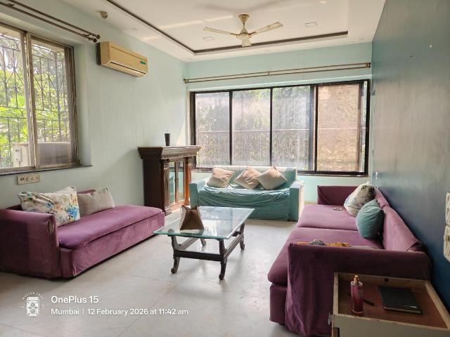 2.5 BHK Apartment in Bandra East for rent Mumbai. The reference number is 19691377