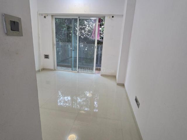 2.5 BHK Apartment in Dadar West for rent Mumbai. The reference number is 20259174