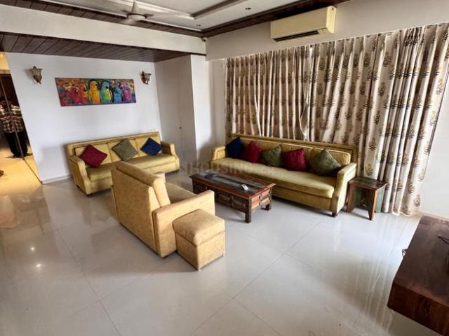 2.5 BHK Apartment in Ghatkopar East for rent Mumbai. The reference number is 20481609