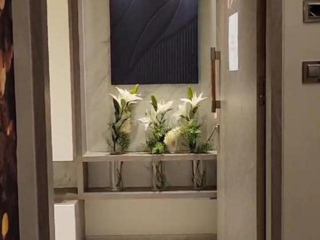 2.5 BHK Apartment in Ghatkopar East for resale Mumbai. The reference number is 18369835